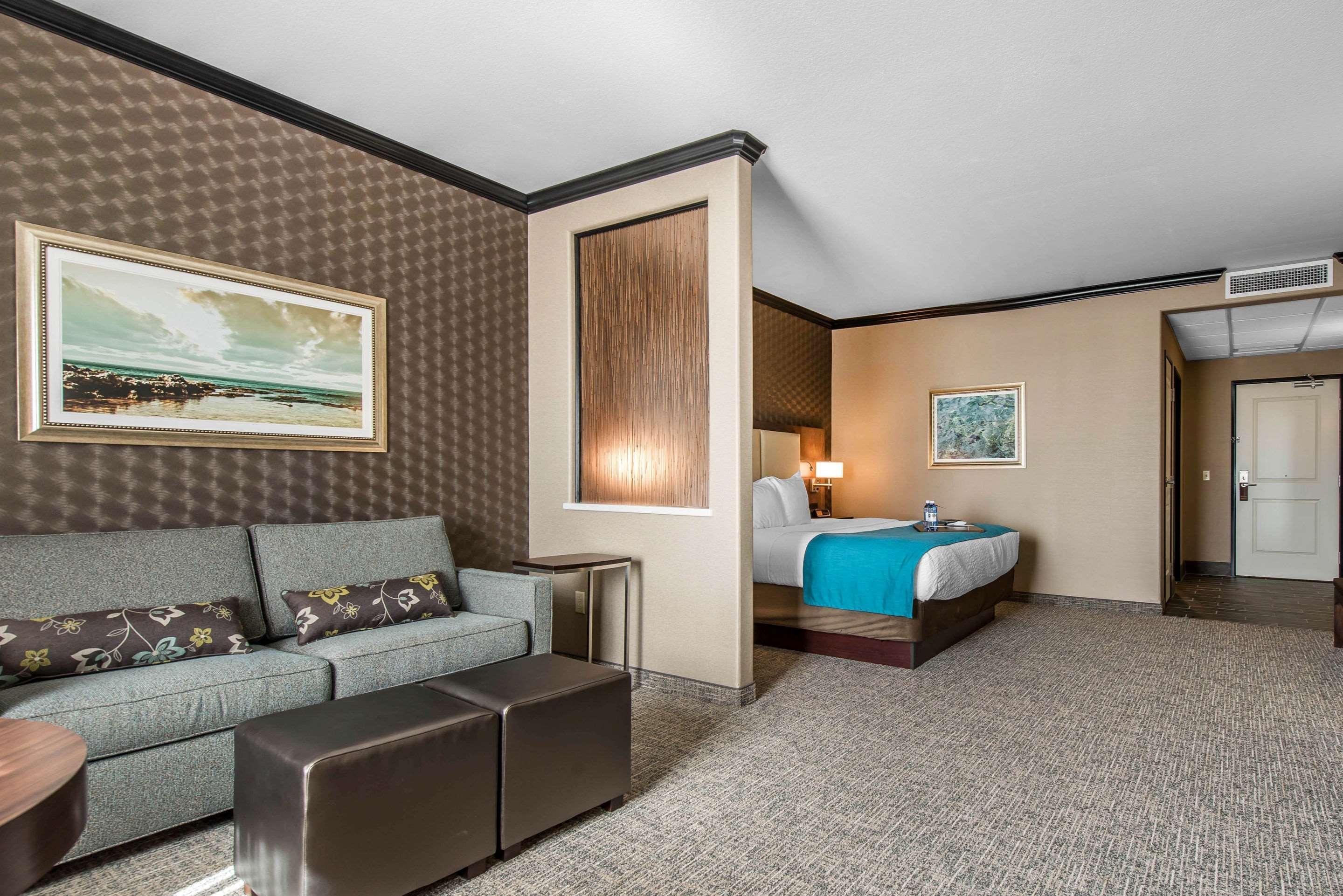 גארדן סיטי The Heritage Inn & Suites, Ascend Hotel Collection מראה חיצוני תמונה