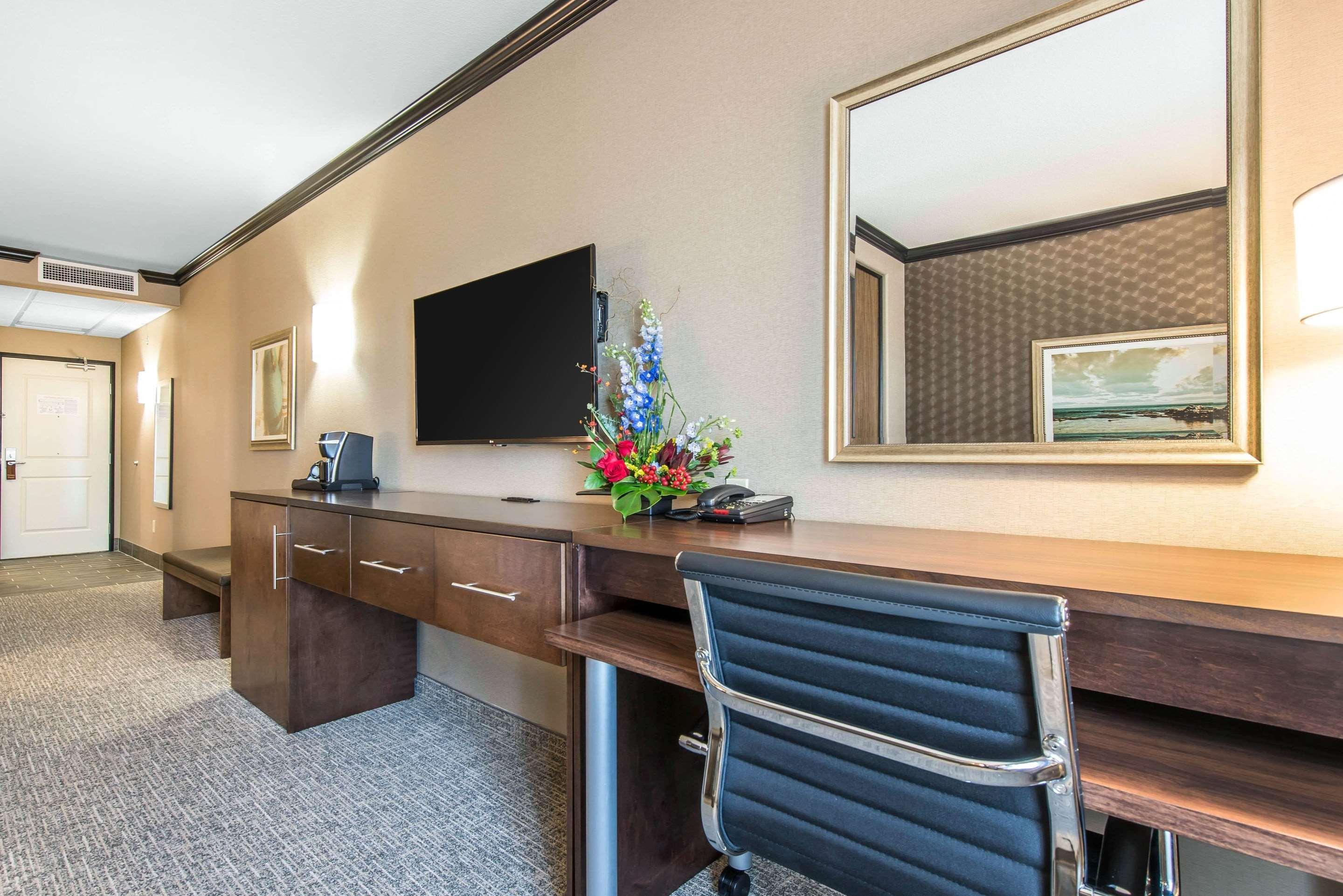 גארדן סיטי The Heritage Inn & Suites, Ascend Hotel Collection מראה חיצוני תמונה