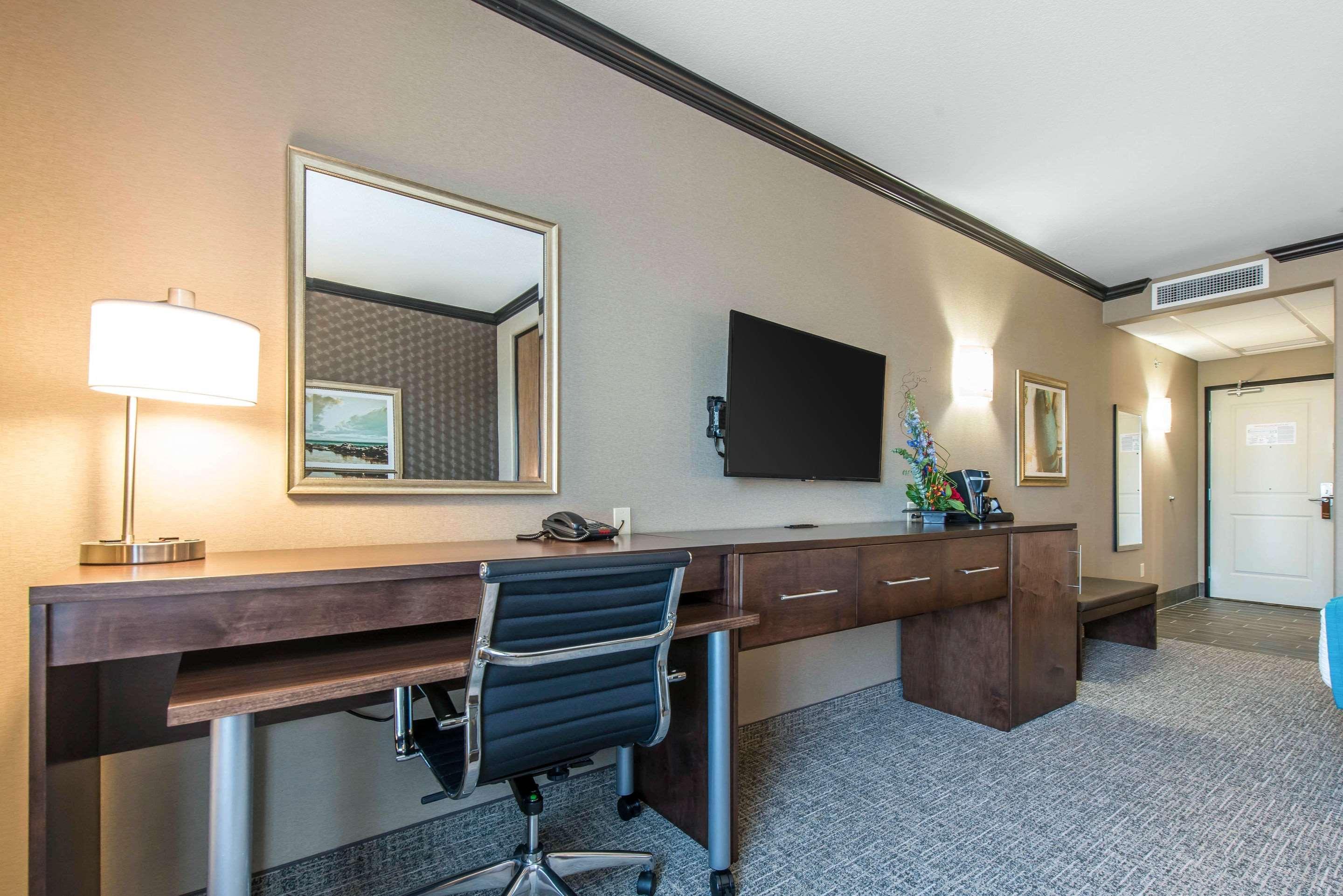 גארדן סיטי The Heritage Inn & Suites, Ascend Hotel Collection מראה חיצוני תמונה