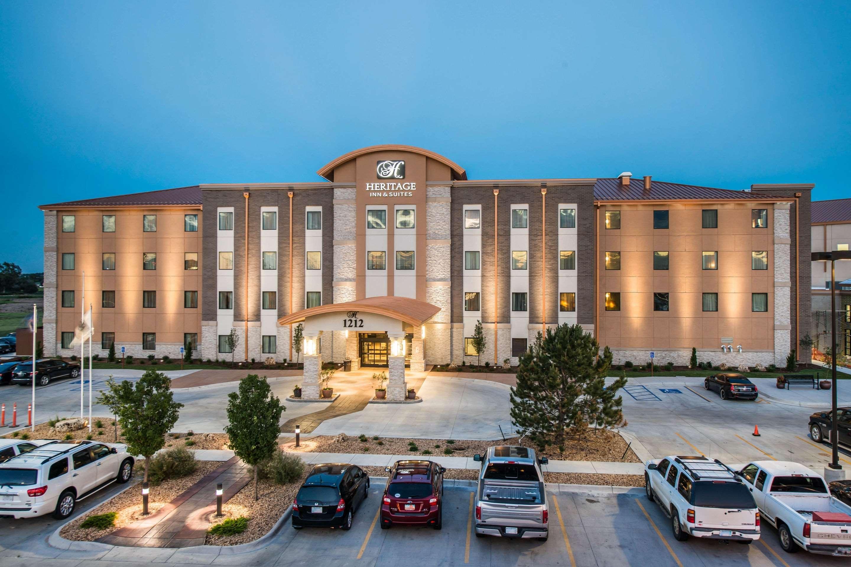 גארדן סיטי The Heritage Inn & Suites, Ascend Hotel Collection מראה חיצוני תמונה