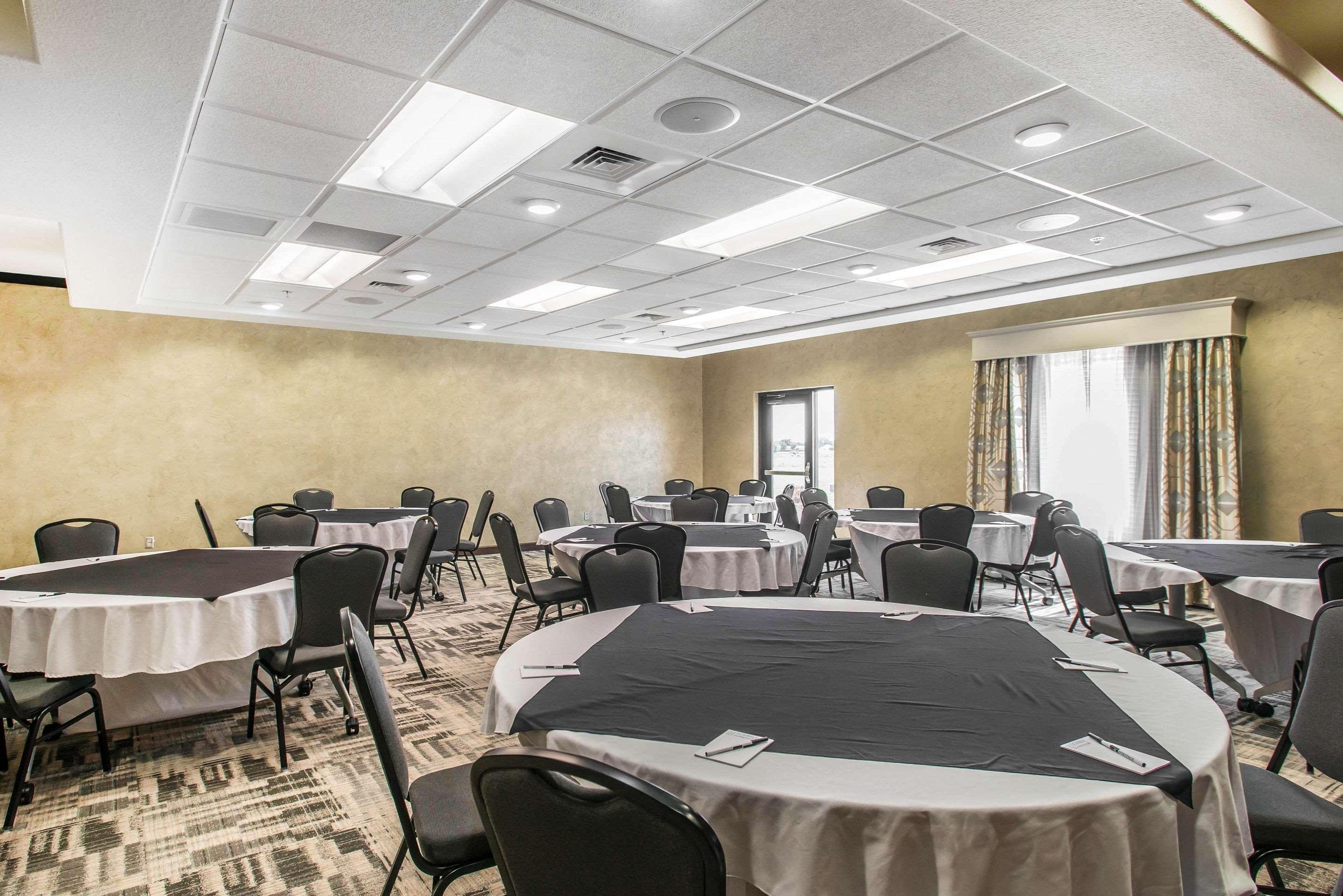 גארדן סיטי The Heritage Inn & Suites, Ascend Hotel Collection מראה חיצוני תמונה