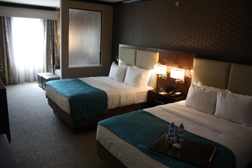 גארדן סיטי The Heritage Inn & Suites, Ascend Hotel Collection מראה חיצוני תמונה
