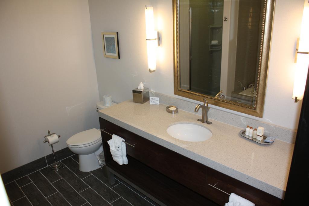 גארדן סיטי The Heritage Inn & Suites, Ascend Hotel Collection מראה חיצוני תמונה